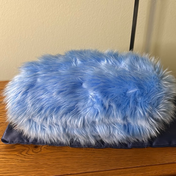 Prada fuzzy Crossbody - Picture 4 of 6